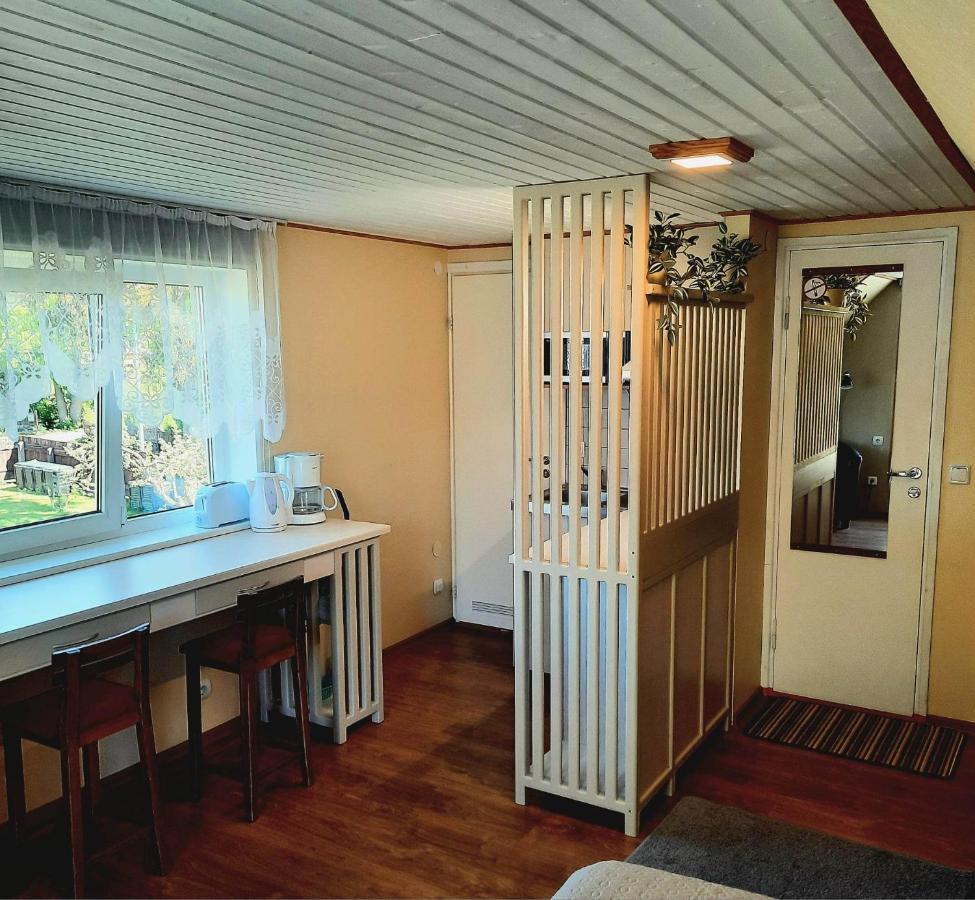 Paerna Guesthouse & Apartments Kuressaare Buitenkant foto