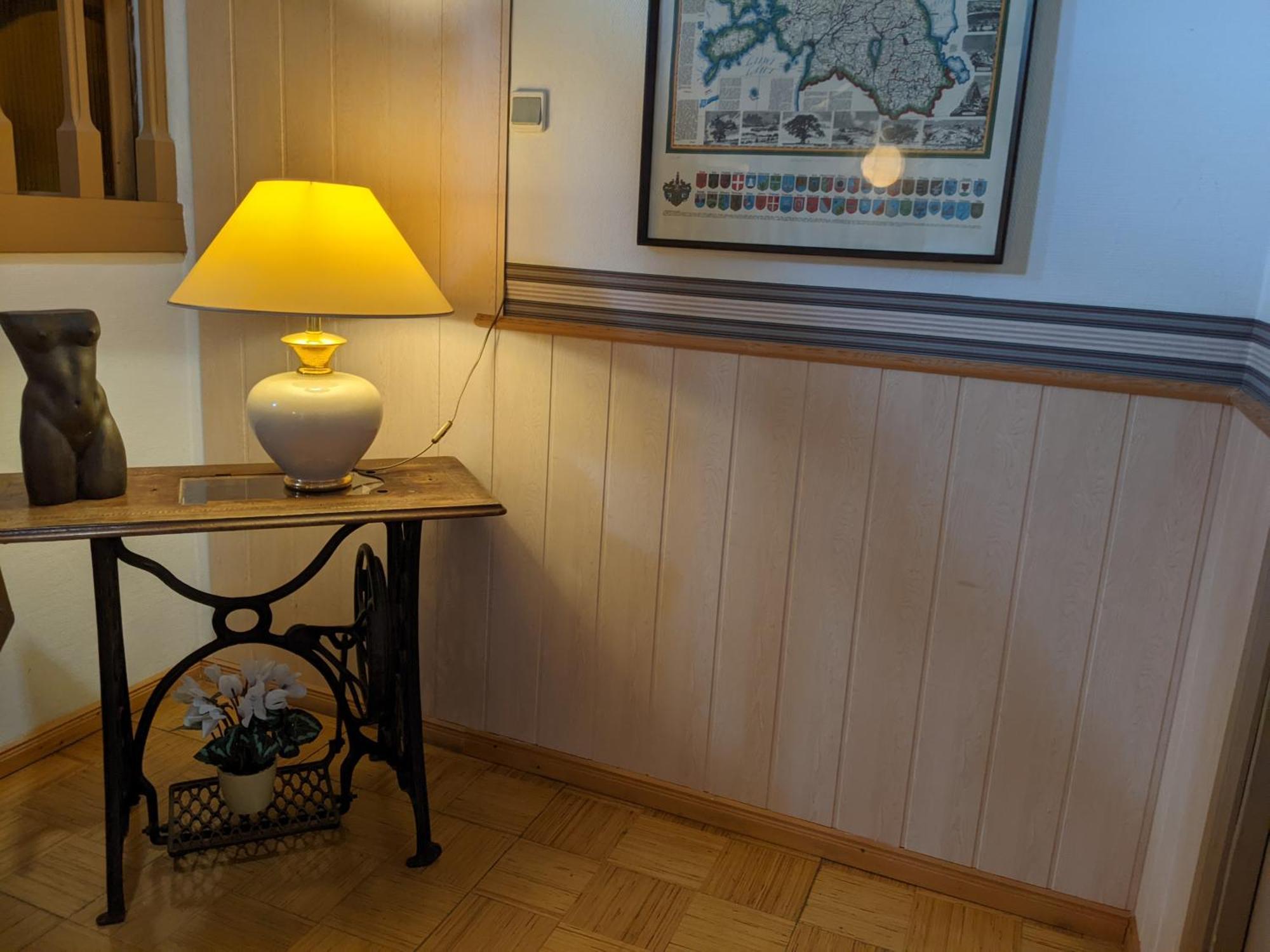 Paerna Guesthouse & Apartments Kuressaare Buitenkant foto