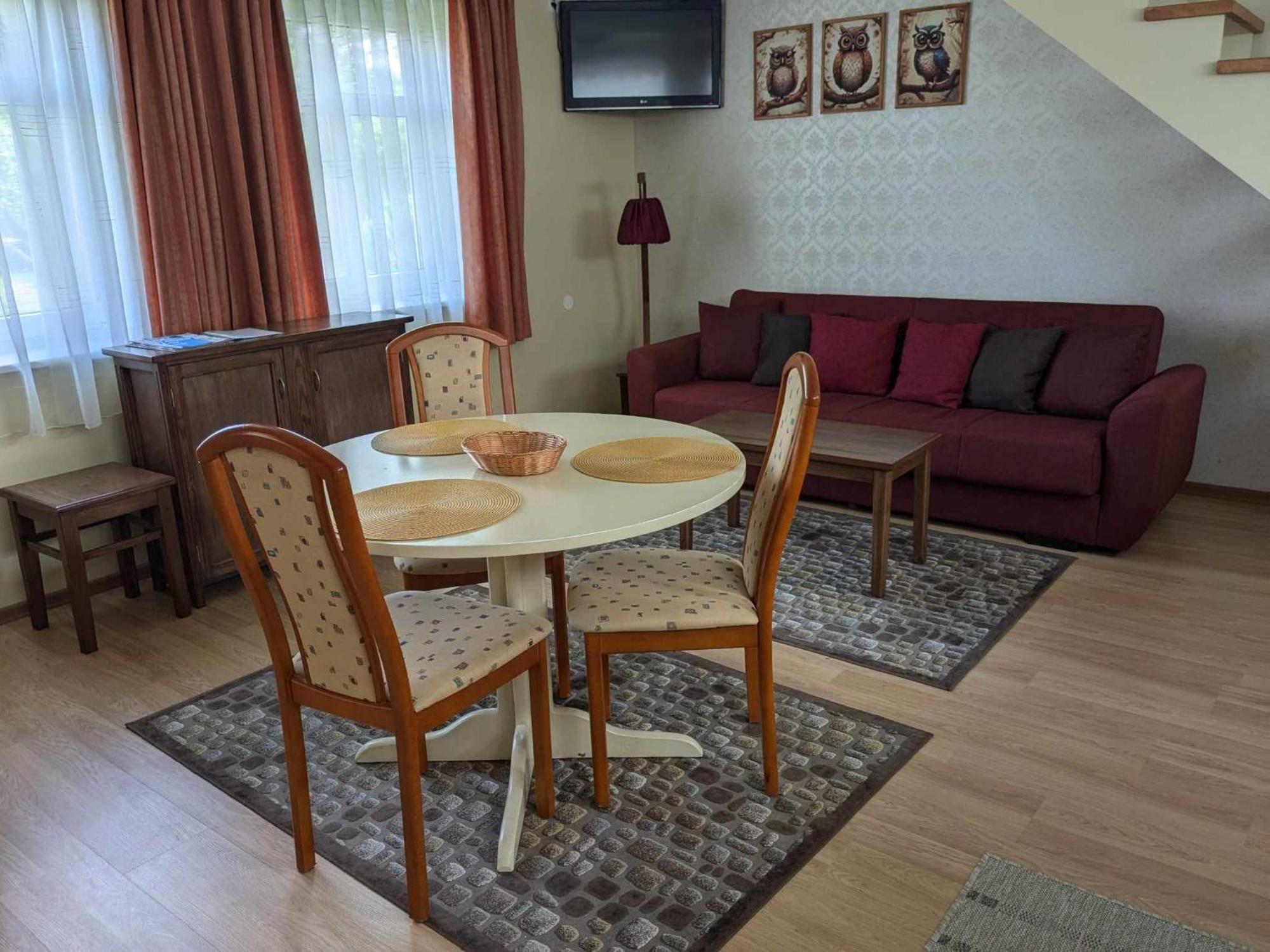 Paerna Guesthouse & Apartments Kuressaare Buitenkant foto
